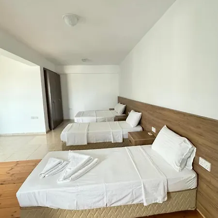 The Horse Farm Aparthotel Agios Georgios (Kyrenia)