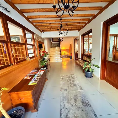 The Horse Farm Aparthotel 3*