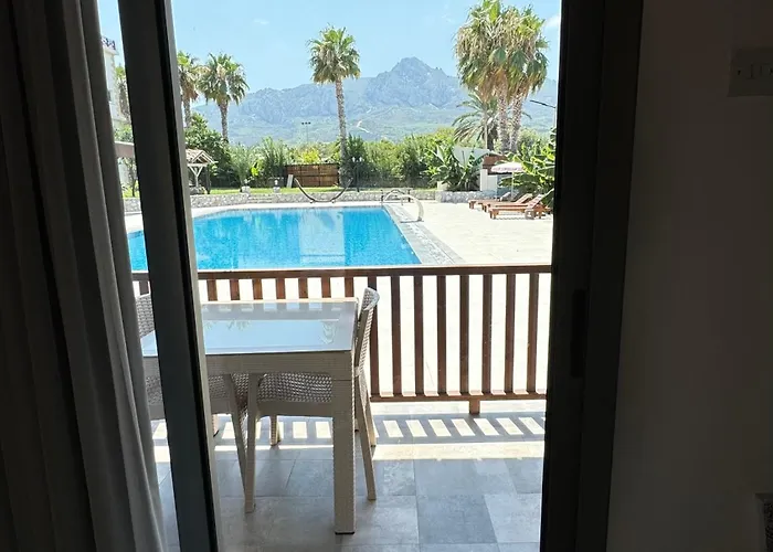 The Horse Farm Lägenhetshotell 3*